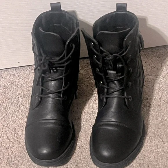 Black Combat Boots - Picture 5 of 7